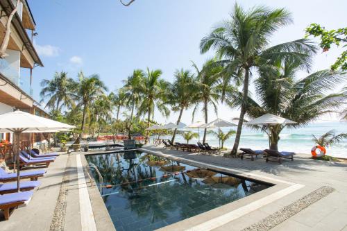 Tuy An Hotel | Palm Beach Hotel Phu Yen - Kite surfing spot in winter