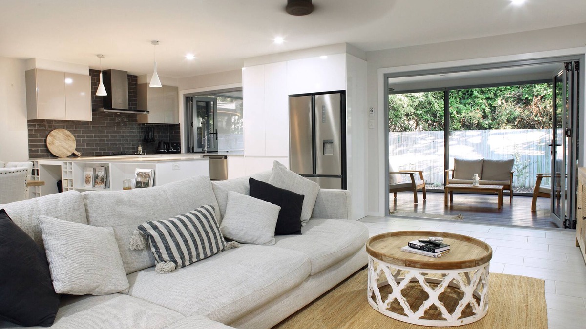 Elanora House | Palm Beach Oasis
