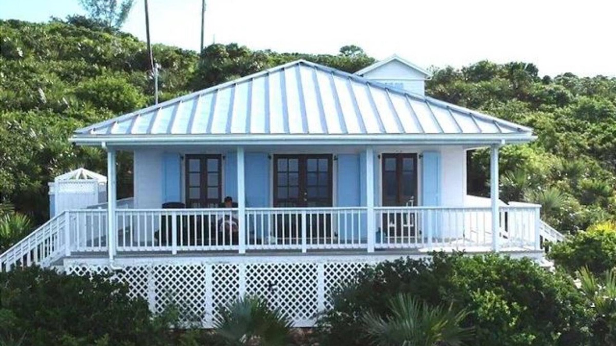 Gregory Town House | Palm Bluff by Eleuthera Vacation Rentals