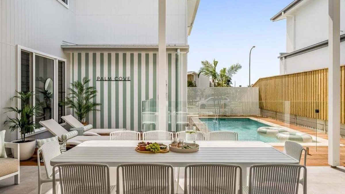 Skennars Head House | Palm Cove Skennars - Beautifully designed coastal retreat