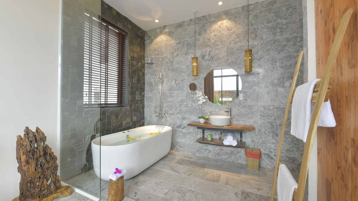 Cam An House | Palm Cove Vietnam Villa-beachfront pool river view and jacuzzi