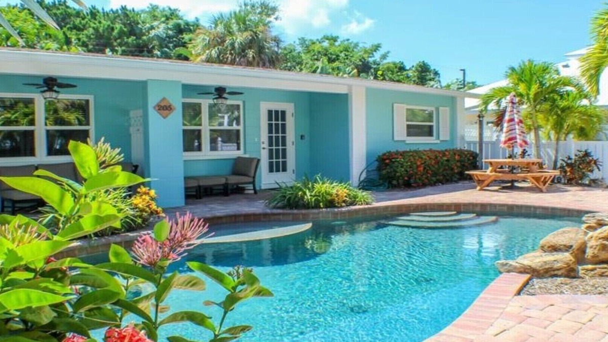Holmes Beach Villa | Palm Oasis East Villa, Shared Heated Salt Pool, Steps to the Beach, Ground Level