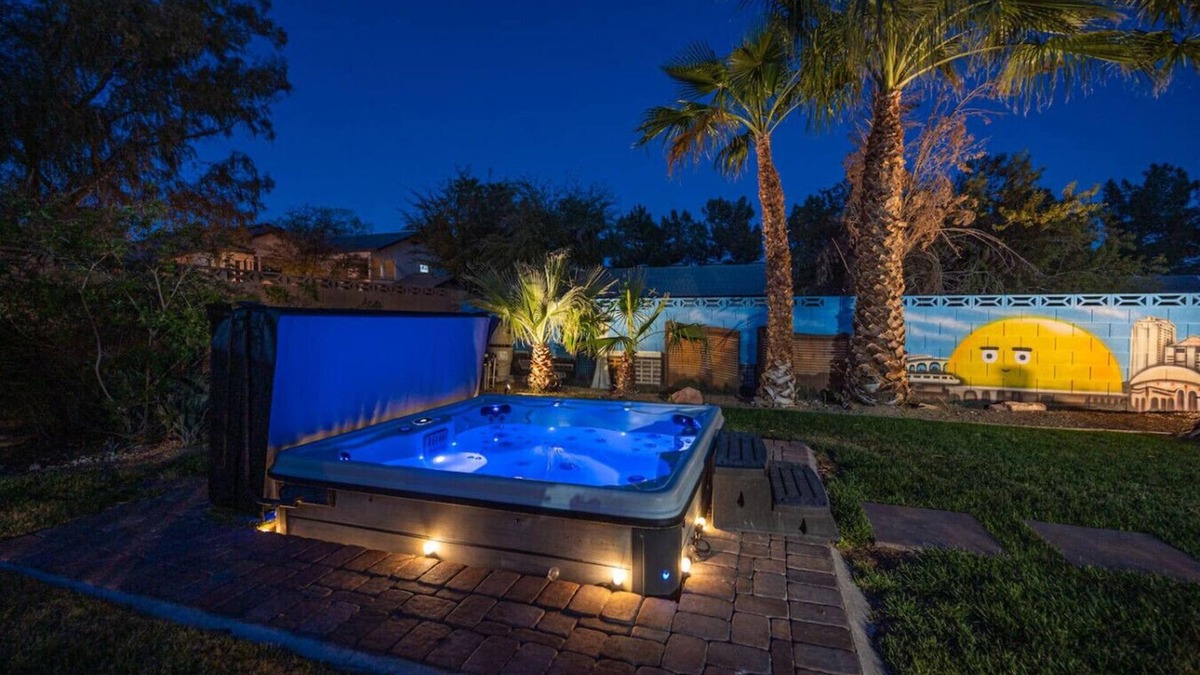Las Vegas House | Palm Palace - 10 min to STRIP -