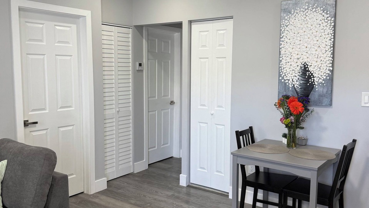 Palm Beach - West Palm Beach Apartment | Palm Paradise—Downtown West Palm Beach. 2 Bedroom Luxury.