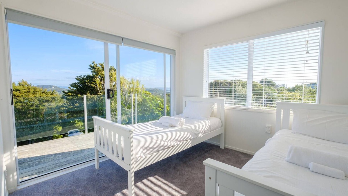 Ostend House | Palm Ridge - near Onetangi & Palm Beach