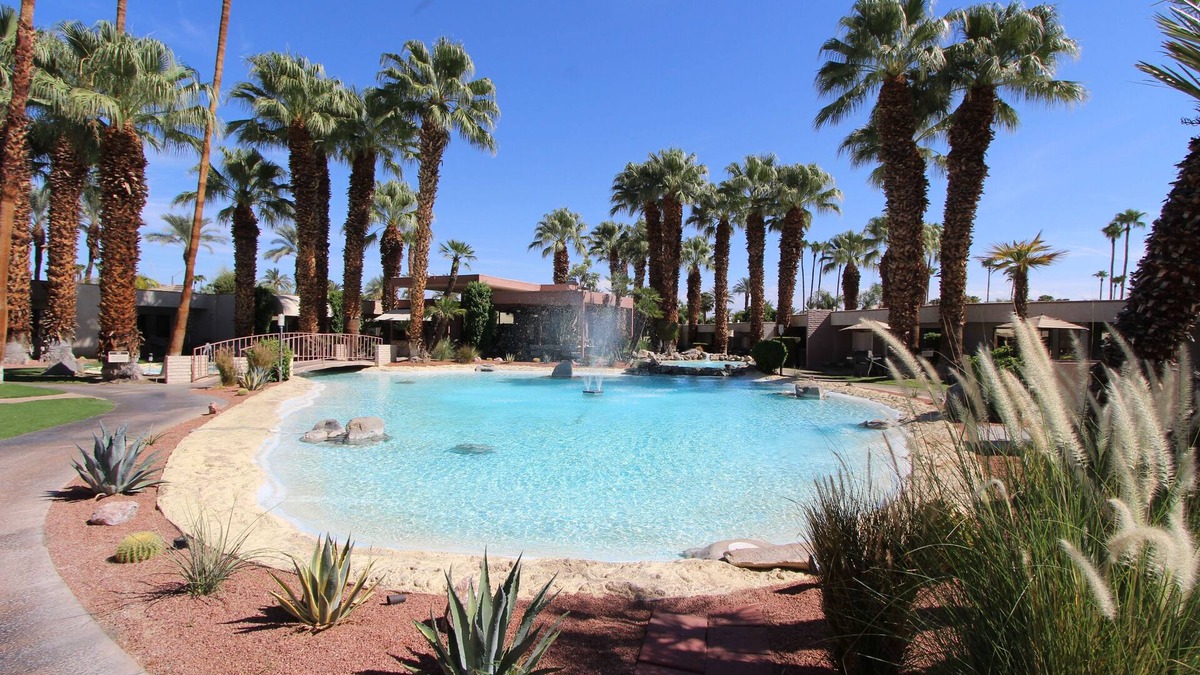 Araby Villa | Palm Springs Villa | Pool, Patio & Tennis