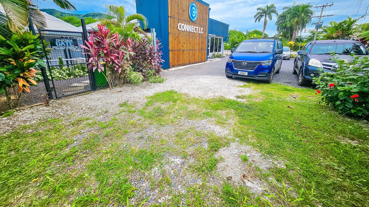 Apia House | Palm Studio+Extra Bdrm, Lelata | Free-Wifi, Aircon, Netflix