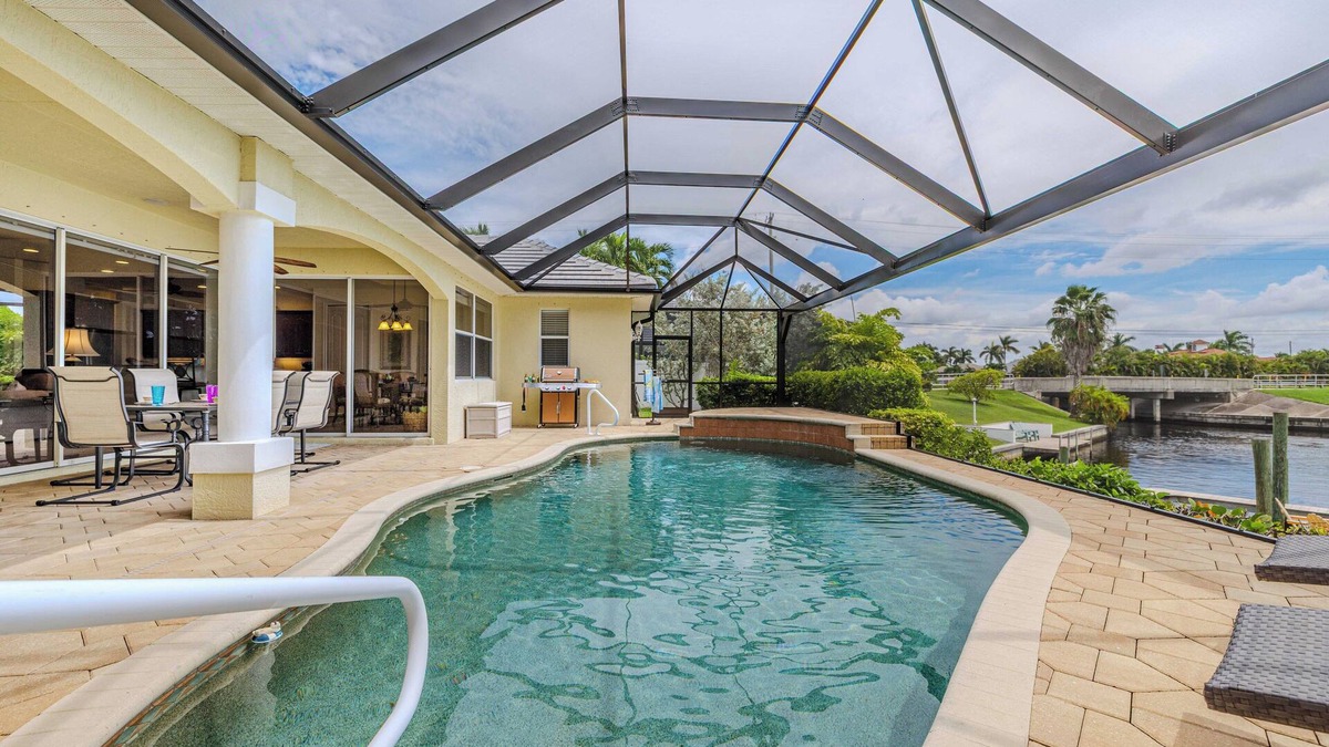 Pelican Villa | Palm Villa - Southern Exposure - 4bed/3bath