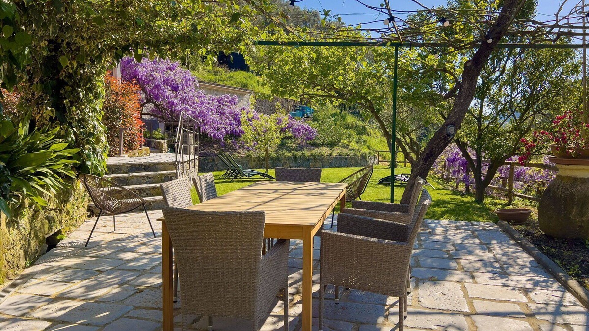 Levanto Apartment | "PALMA" - Apartment on the first floor, with small balcony.