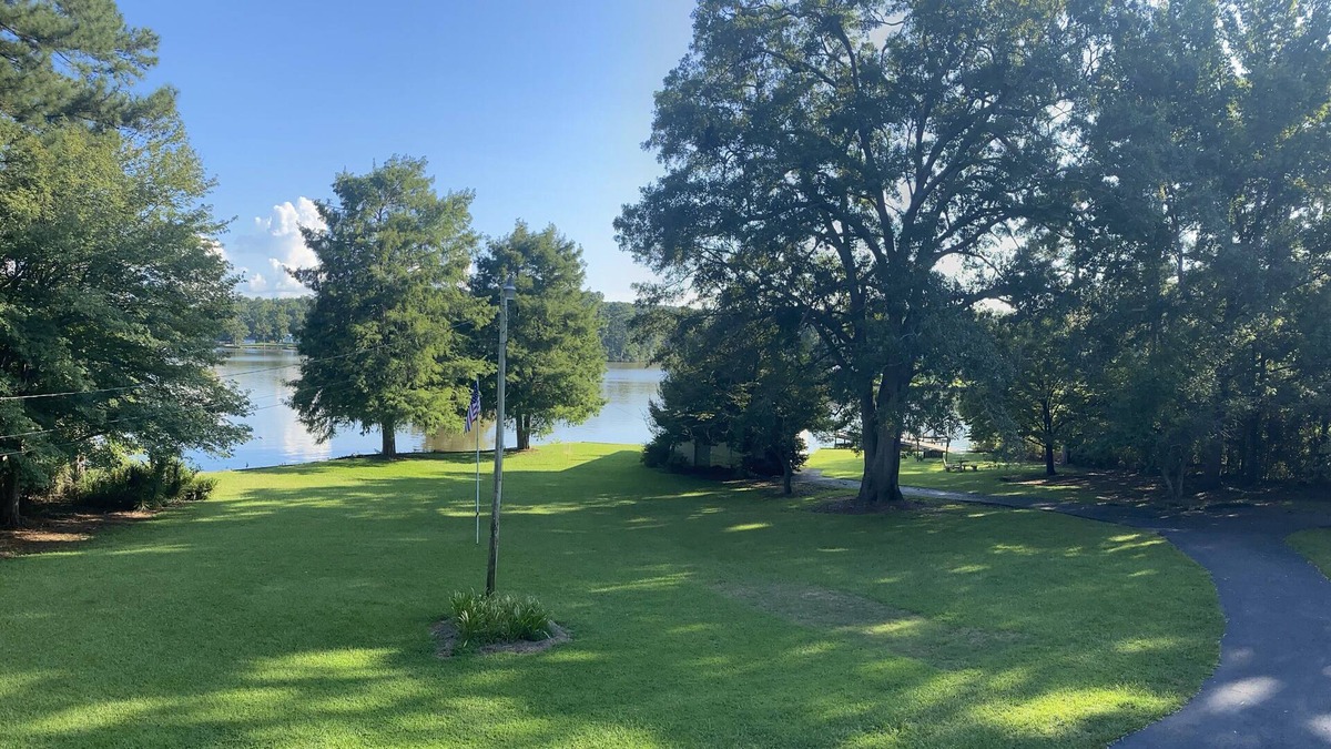 Eatonton Cottage | Palmer & Oak - Lakefront Cottage on Lake Sinclair