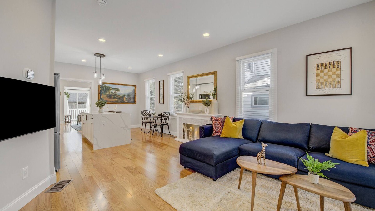 Princeton Condo | Palmer Square 1BR w/Private Patio