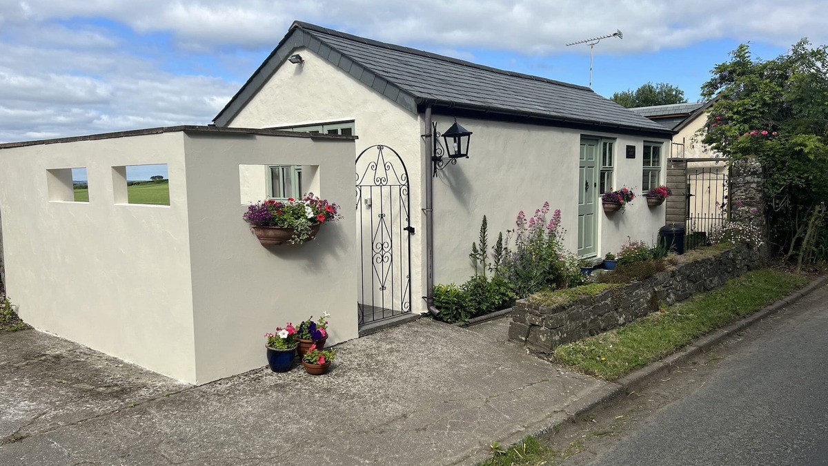 Brazzacott Cottage | PALMERS LODGE, with a garden in Egloskerry