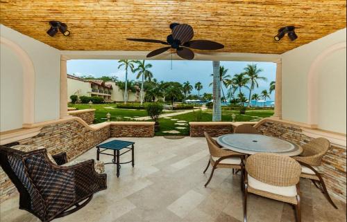 Playa Flamingo Villa | Palms 20 Luxury Oceanfront Villa