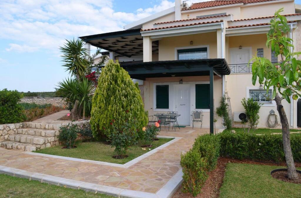Karavados House | Paloma