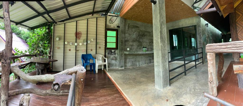 Song Phi Nong Resort | Pana and River Homestay Kang Krachan