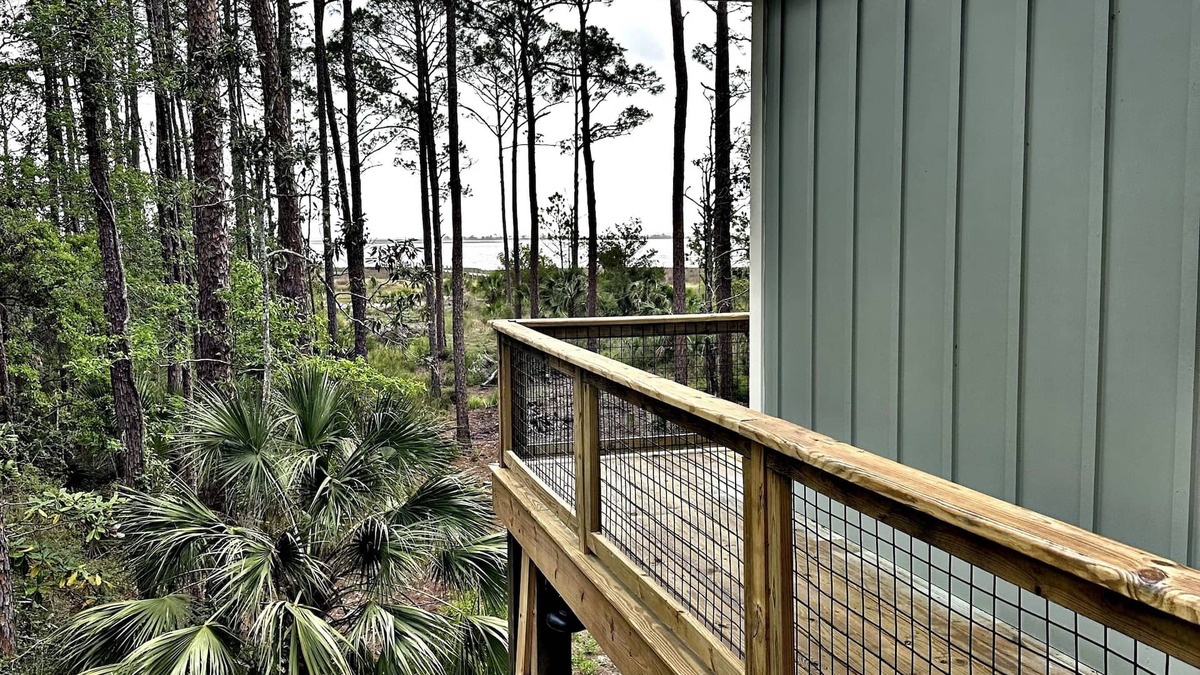 Panacea House | Panacea Treehouse ⭐️ Pet Friendly- Relaxing Views