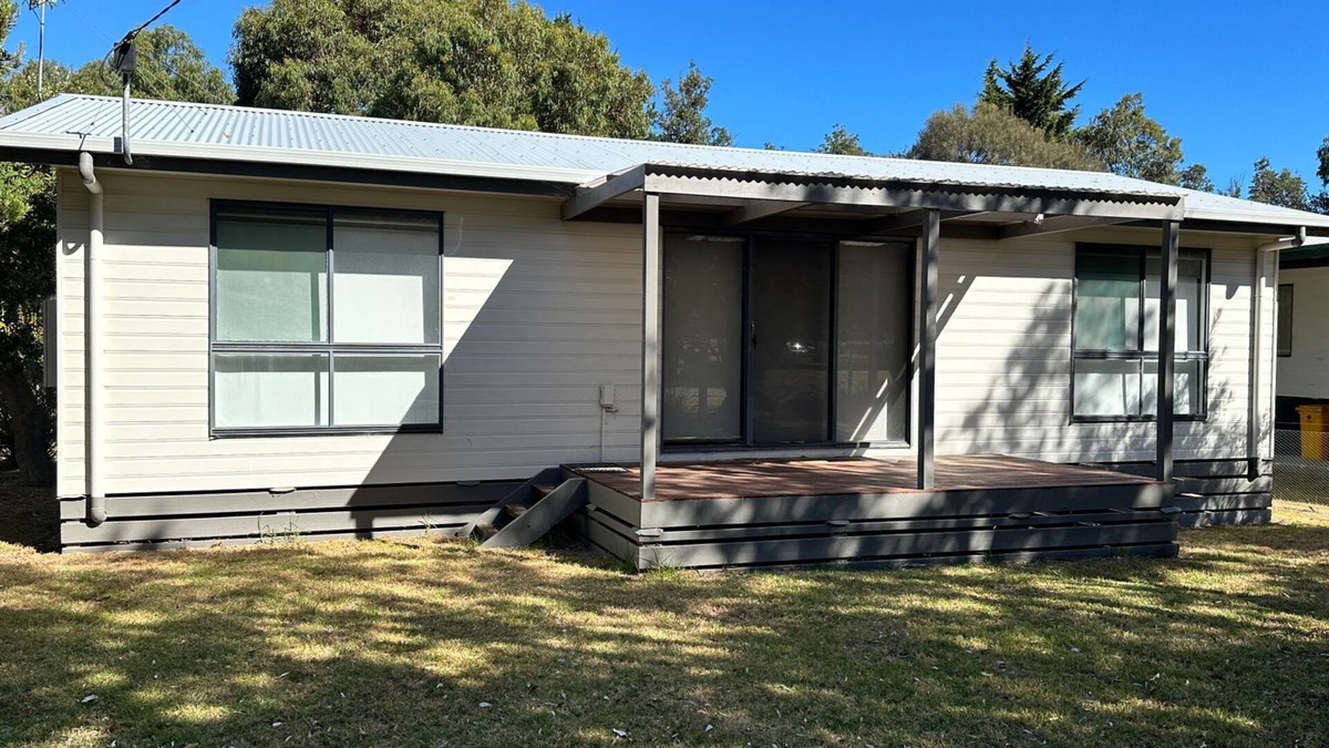 Venus Bay House | Pandora54 - a short walk to the shops and cafes