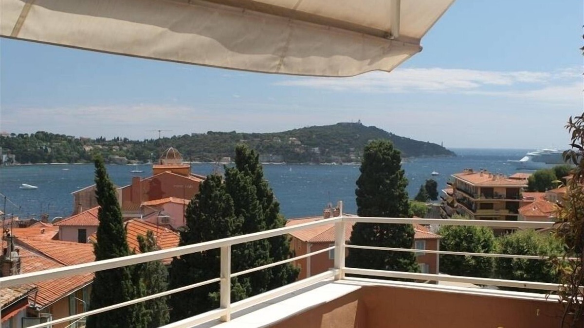 Villefranche-sur-Mer Apartment | Panoramic seaview terrace overlooking Villefranche/Mer Old Town 10min walk Beach