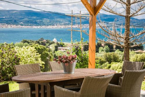 Argostoli Town Apartment | Panorama Fanari studios and apartments