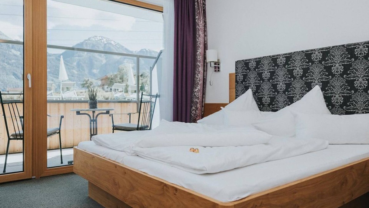 Sankt Veit im Pongau Apartment | Panorama garden family room, shower or bath WC - Empl, country and apartment house