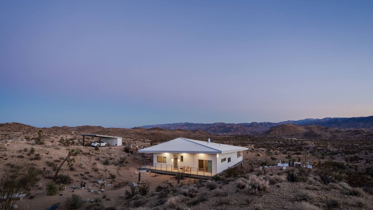 Yucca Valley House | Panorama House: Featured in Dwell
