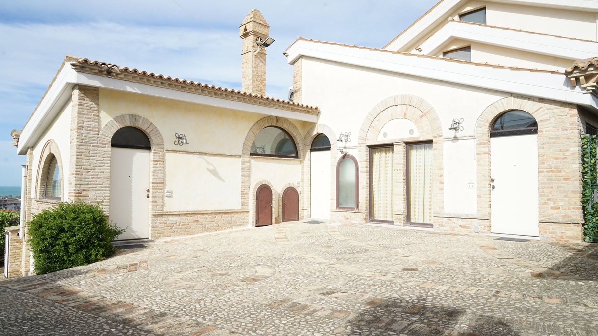 Marina di Vasto Condo | Panorama Rooms 1