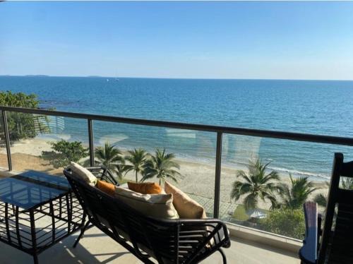 Kram Apartment | Panorama Seaview Suite Escape Front