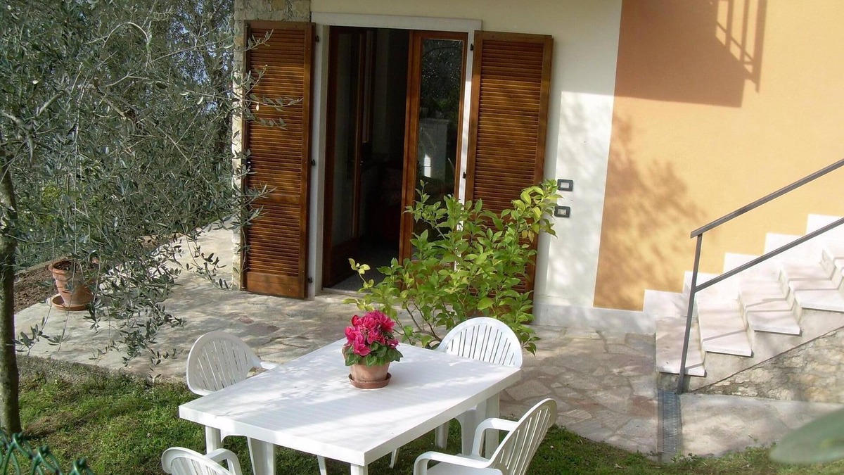 Brenzone sul Garda Apartment | PANORAMIC APARTMENT IN QUIET AREA