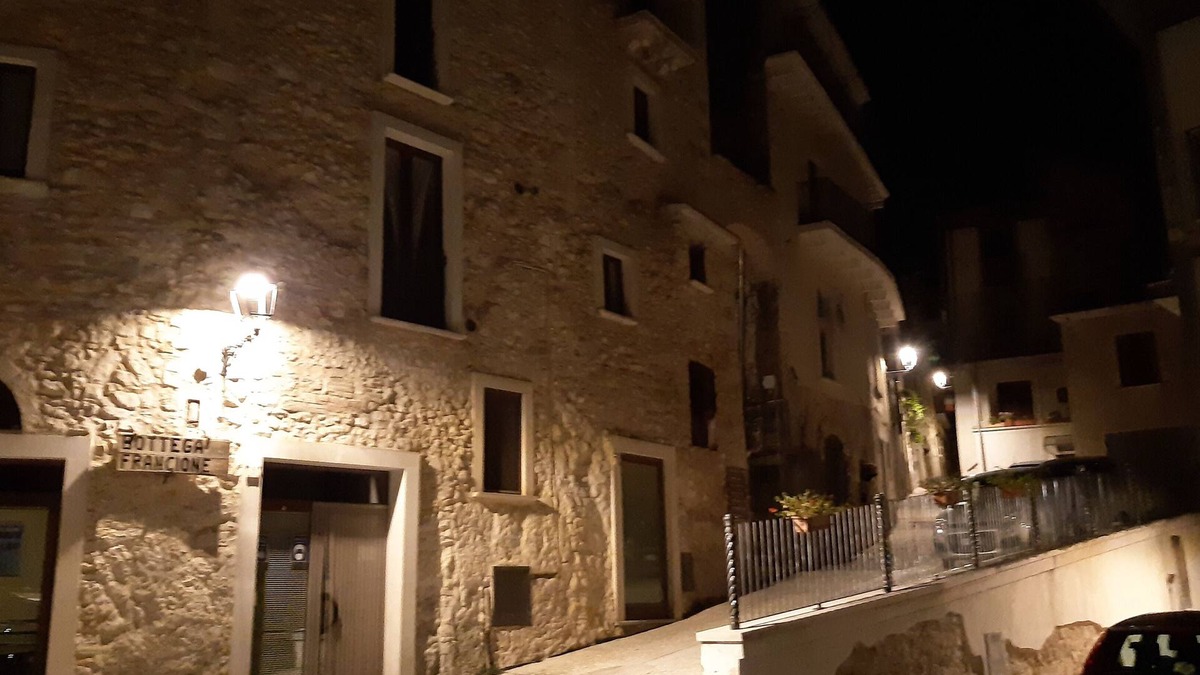 Pretoro House | panoramic house in medieval village, in Majella National Park, mountain and sea