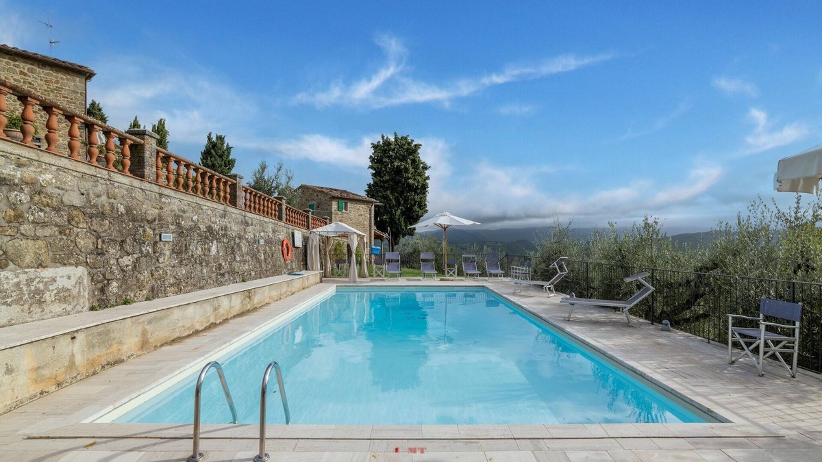 Caprese Michelangelo Other | Panoramic stone apartment with swimming pool
