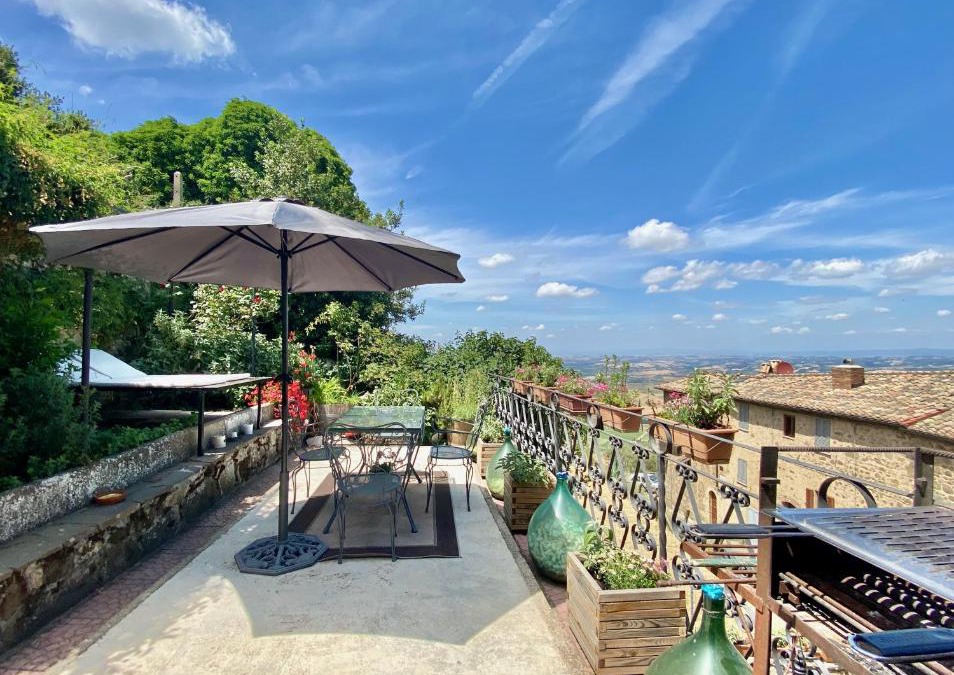 Montalcino House | Panoramic Nest In Montalcino