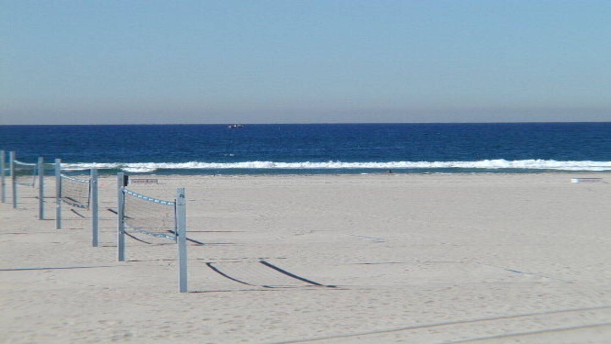 South Mission Beach Cottage | PANORAMIC OCEAN VIEW 1BR UPPER UNIT ON THE BEACH IN SOUTH MISSION
