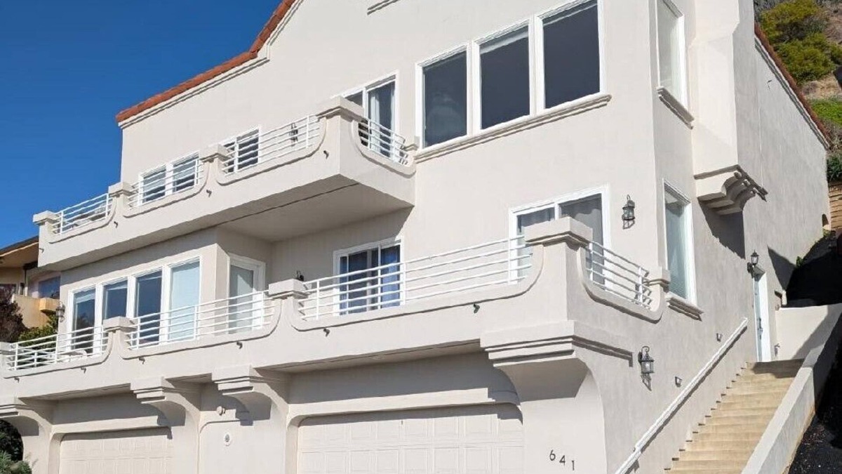 Rio del Mar House | Panoramic Ocean Views - Across Street from Beach - Gated