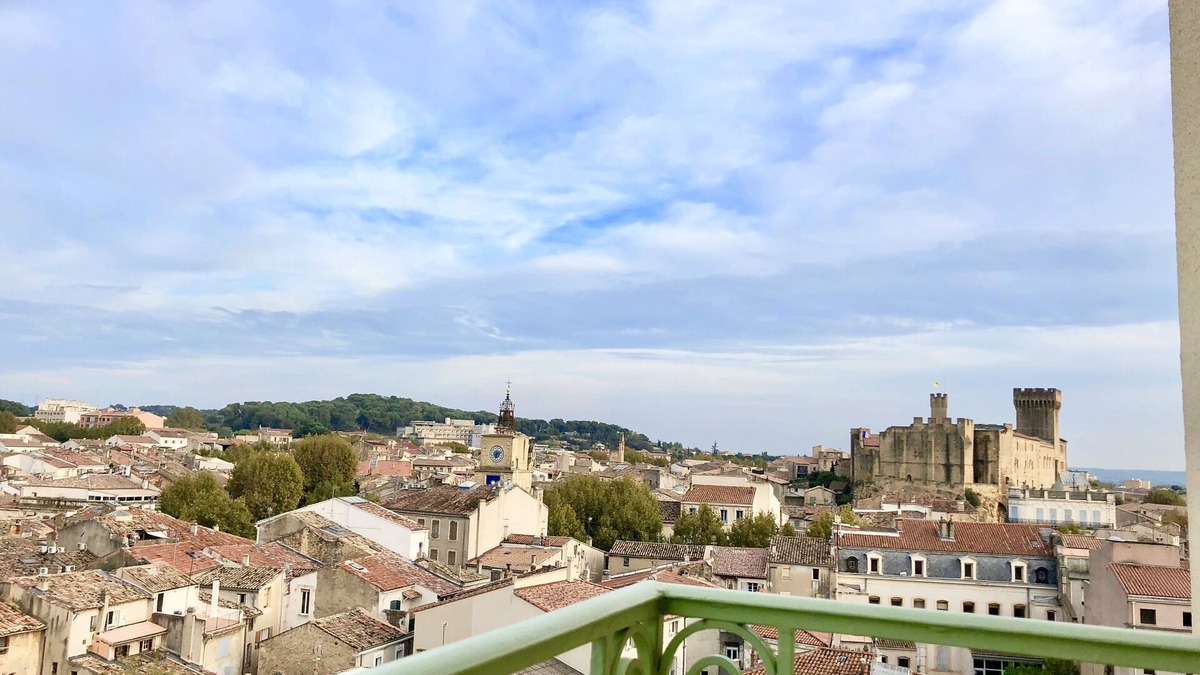 Salon-de-Provence Apartment | PANORAMIC salonais