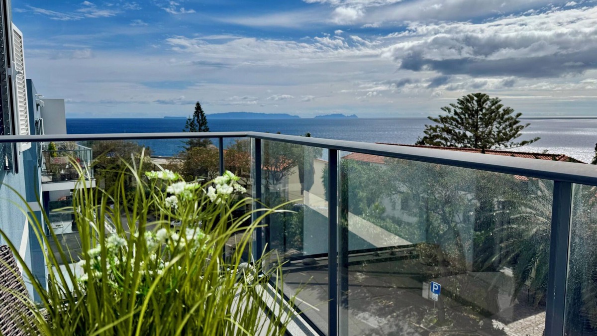 Madeira Island Apartment | Panoramic Sea View - Elegance & Serenity in Madeira