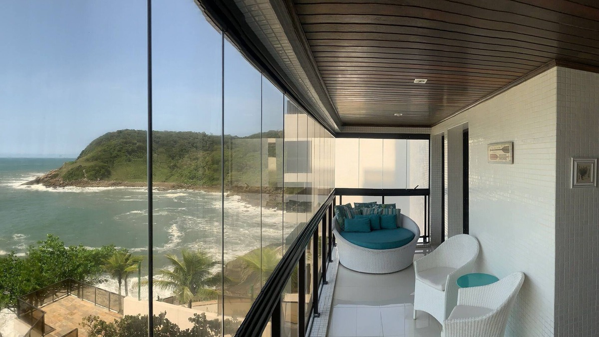 Peninsula Apartment | Panoramic sea view apartment, upscale condominium