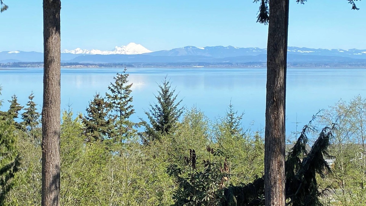 Camano Island House | Panoramic View House of Puget Sound with hot tub and walls of windows
