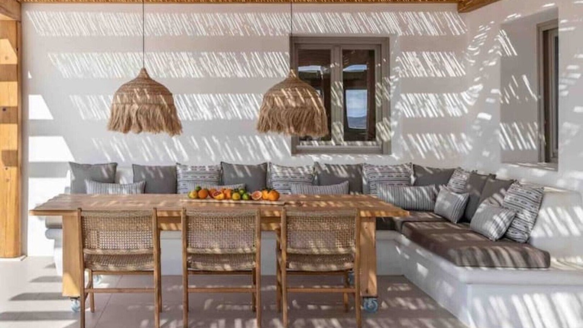 Xilokeratidi Villa | Panoramic view villa with stand alone bathtub and jacuzzi.