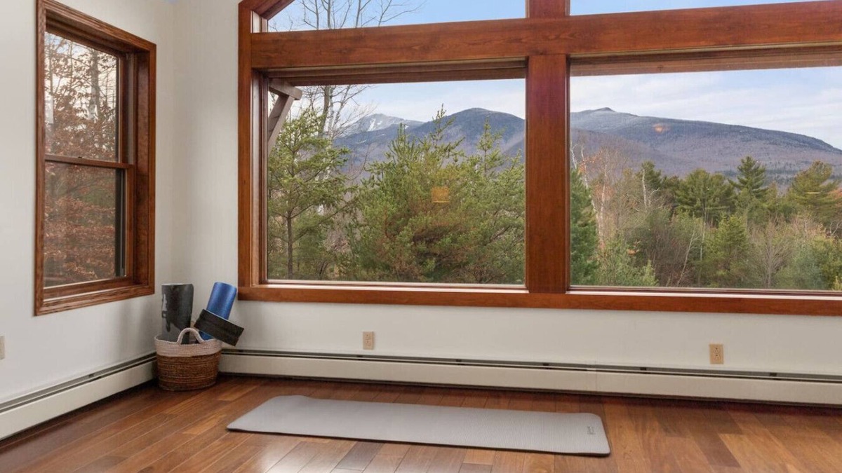 Wilmington Apartment | Panoramic View Whiteface, Hot tub, gas fireplace