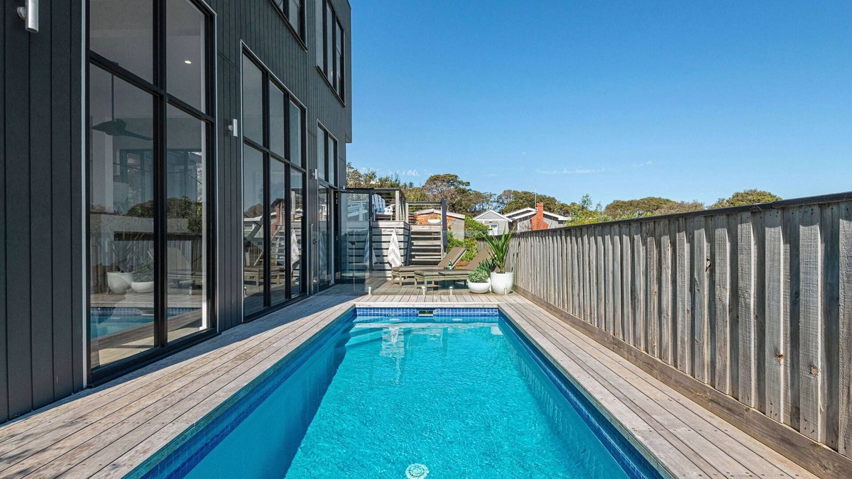 Blairgowrie House | Panoramic Views & Contemporary Style