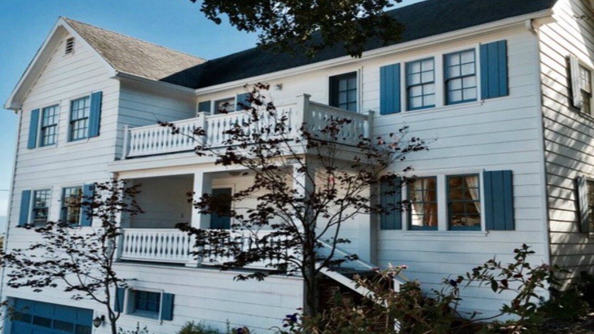 San Carlos House | Panoramic Views of Silicon Valley