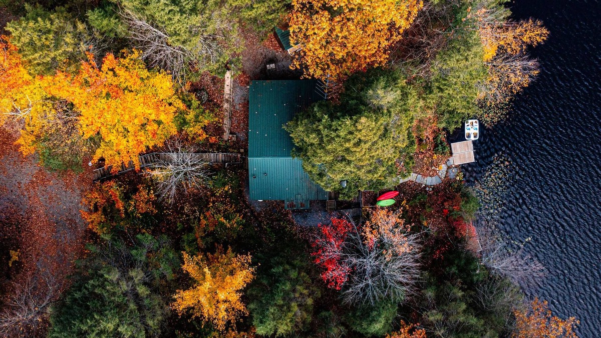 West Hopkinton House | Panoramic Water Views, waterfront house on French pond