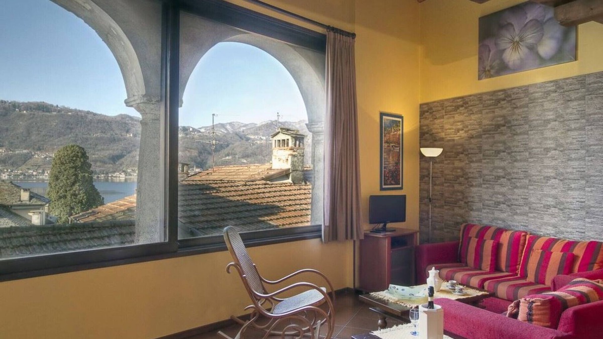 Orta San Giulio Apartment | "PANORAMICO" CHARM APARTMENT VISTA LAGO, IN THE HISTORIC CENTER