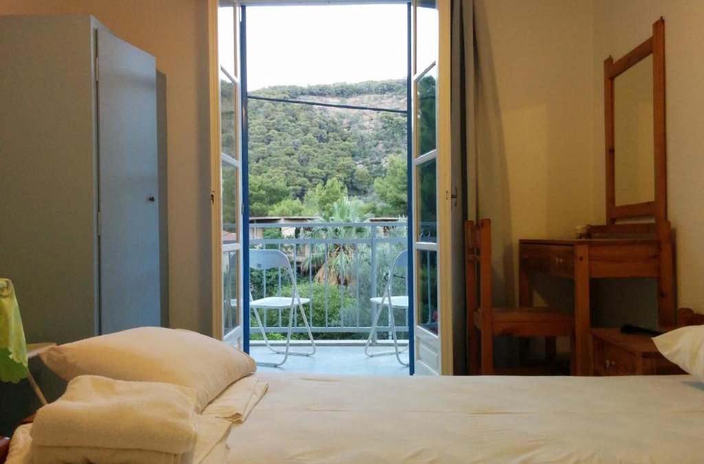 Poros Apartment | Panos Studios