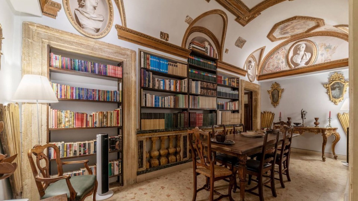 Rione VIII Sant'Eustachio Apartment | Pantheon Apartment - The hidden corner of the paintings
