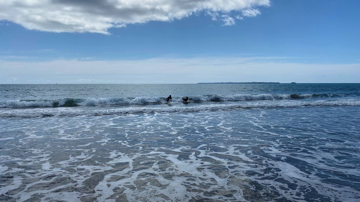 Papamoa Beach House | Papamoa Beach House - Sun, sand and surf