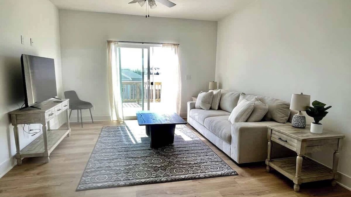 Papillion House | Papillion Family Home with Garage
