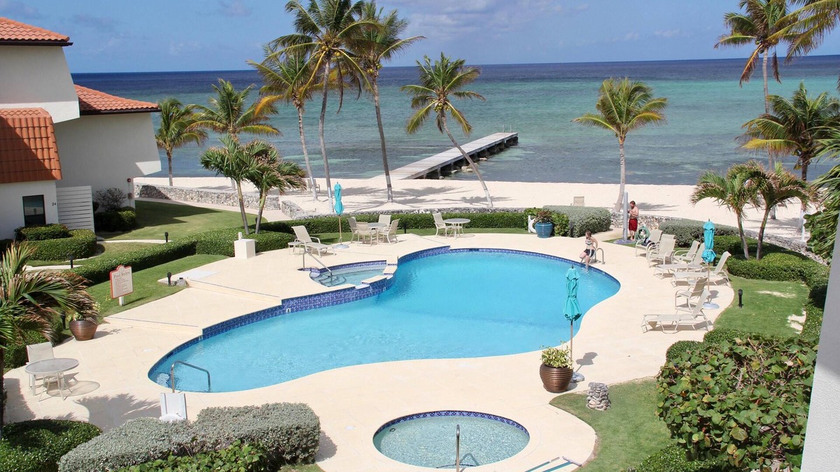 West Bay Condo | Pappagallo Beach: Island Gem!