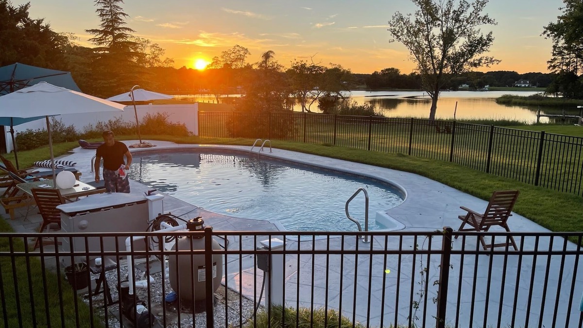 Point Lookout House | Paradise by the water with a private pool
