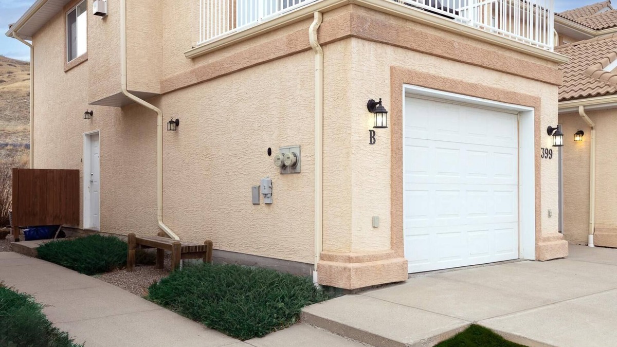 Lethbridge Condo | Paradise Canyon Golf Resort - Luxury Condo M399